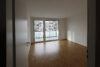 Exklusive 2- Zimmer-Wohnung mit Balkon in Feuerbach - Beispiel Wohnzimmer