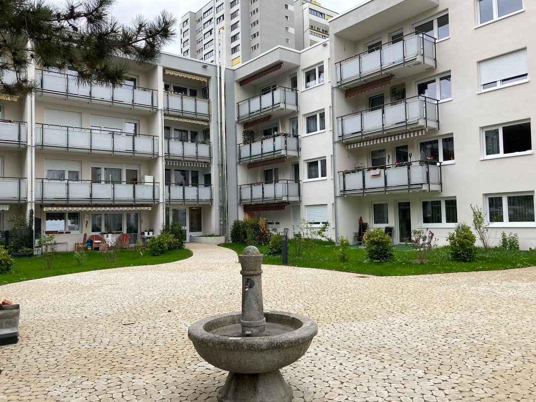 2-Zimmer-Wohnung mit guter Infrastruktur in Stuttgart Fasanenhof, Europaplatz 30, 70565 Stuttgart