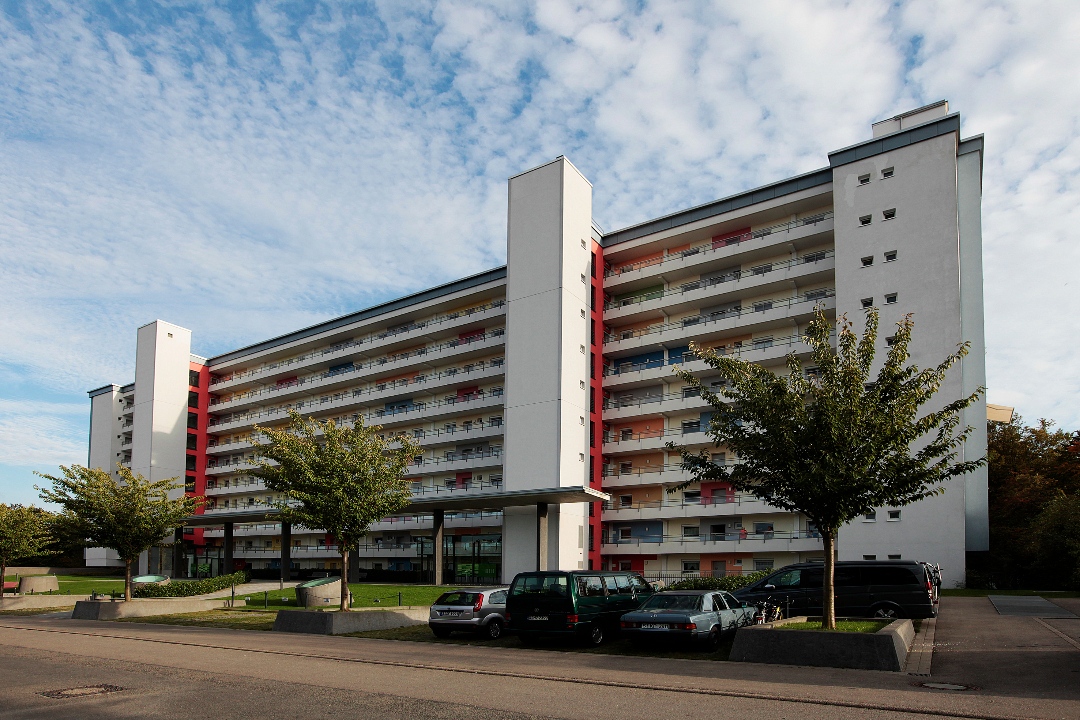 Modernisierte 3-Zimmer-Wohnung in gepflegtem Mehrfamilienhaus in Stuttgart-Heumaden, Paprikastraße 28 A, 70619 Stuttgart