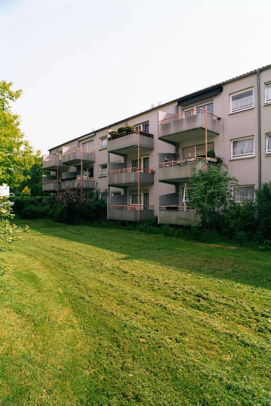 Schöne 2- Zimmer-Wohnung mit Balkon, Laubeweg 32 B, 70565 Stuttgart